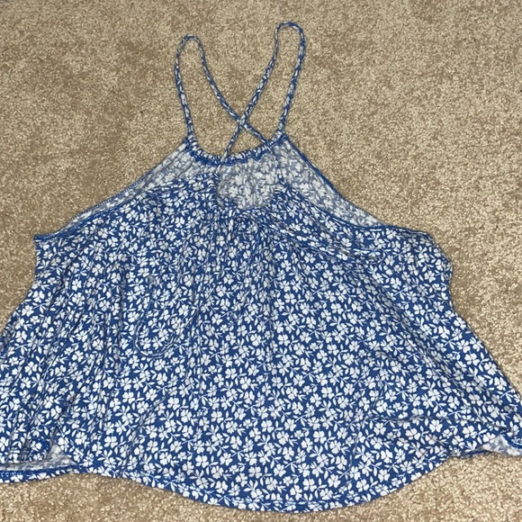 tie in the back tank top - Picture 2 of 2